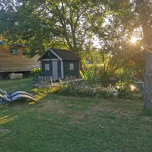 https://la-roulotte-de-negra.midi-pyreneeshotels.com
