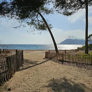 Appartement Petit Paradis Classe 3 Etoiles A 200m De La Plage! Terrasse-wifi-parking-clim, Saint-Mandrier-sur-Mer